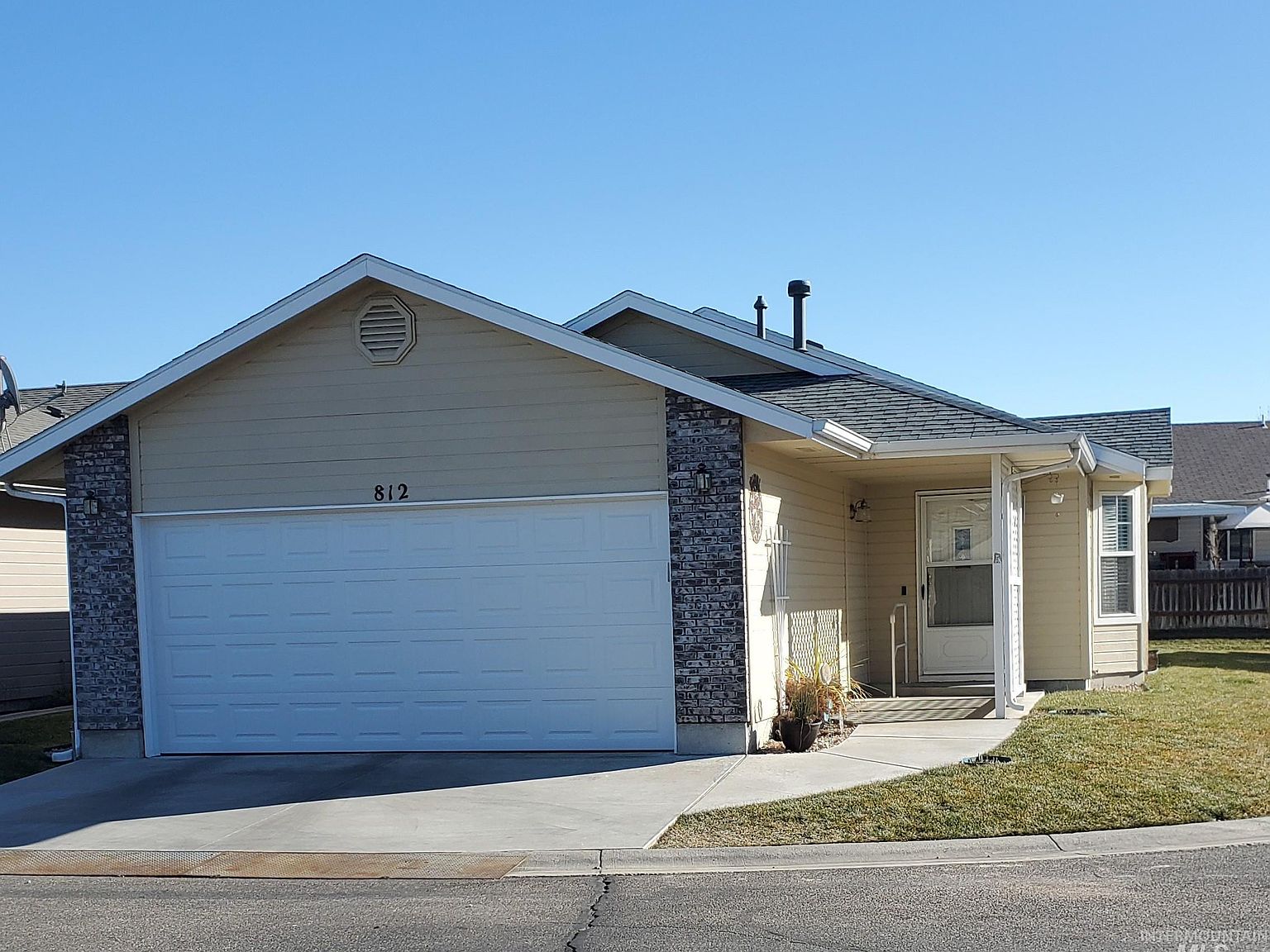 812 N Oxford Ct, Nampa, ID 83651 | Zillow