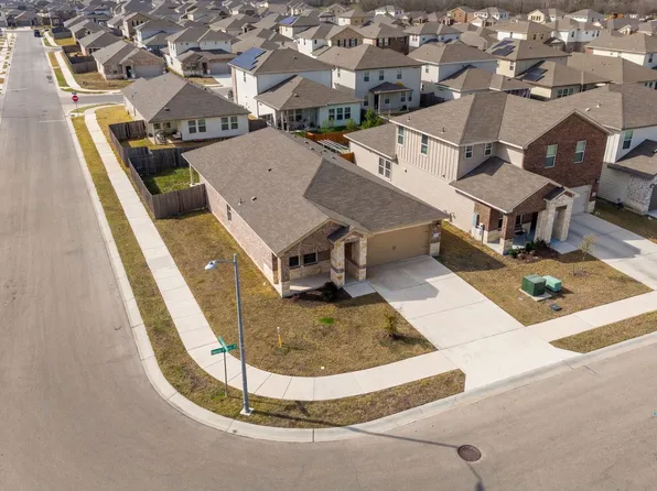 1003 Round Bale Rd, Hutto, TX 78634