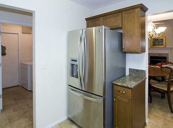 5th image of 916 Claeven Cir