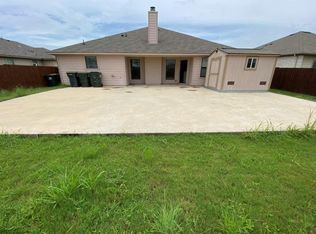 1527 Woodlands Dr, Kyle, TX 78640