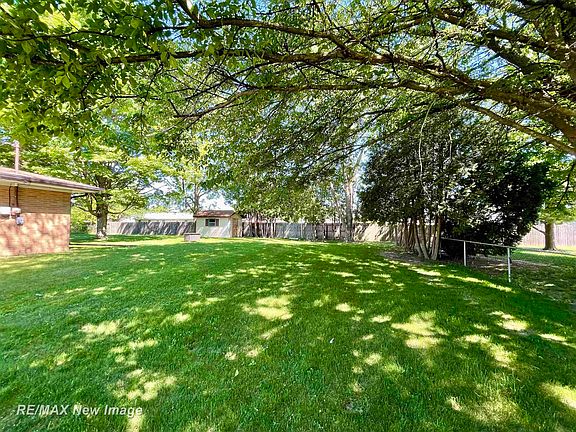 5th image of 3192 Luther Rd