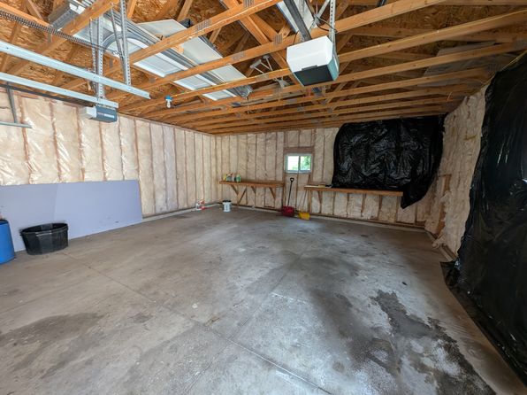 313 4th Ave SW