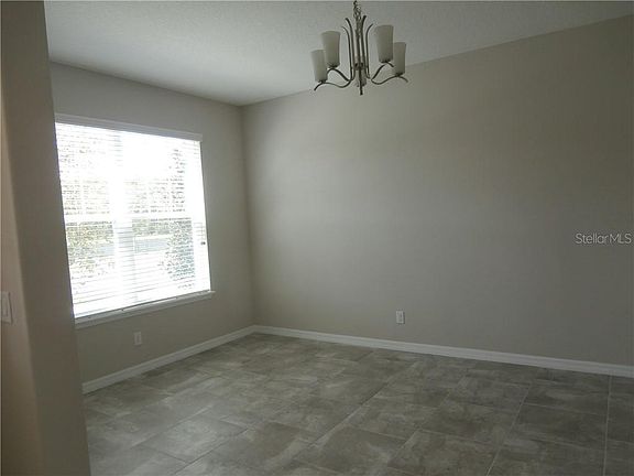 4th image of 8756 Dufferin Ln