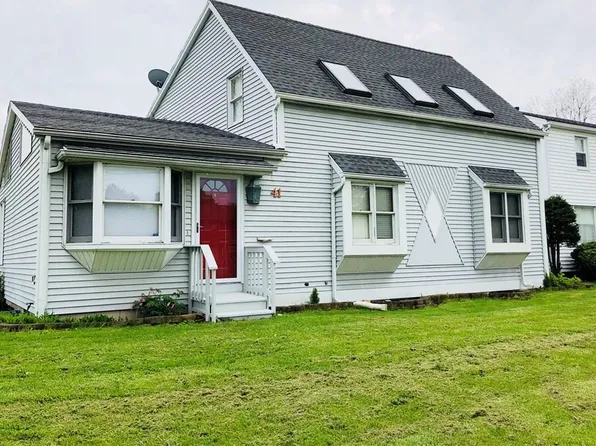 41 Harbor View Ter, Rochester, NY 14612