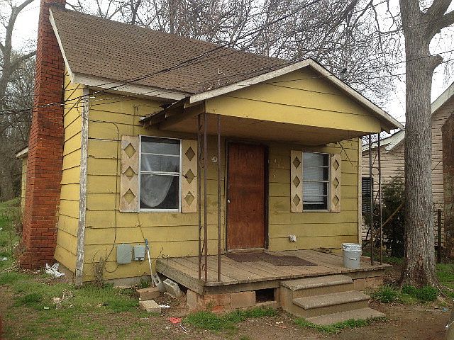 2nd image of 142 Whitehall St