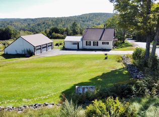 204 Dunbar Hill Rd, Grantham, NH 03753