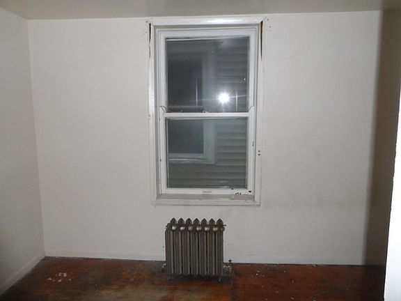 5th image of 4437 S Fairfield Ave #2