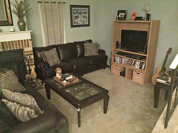 Living Room Photo 2