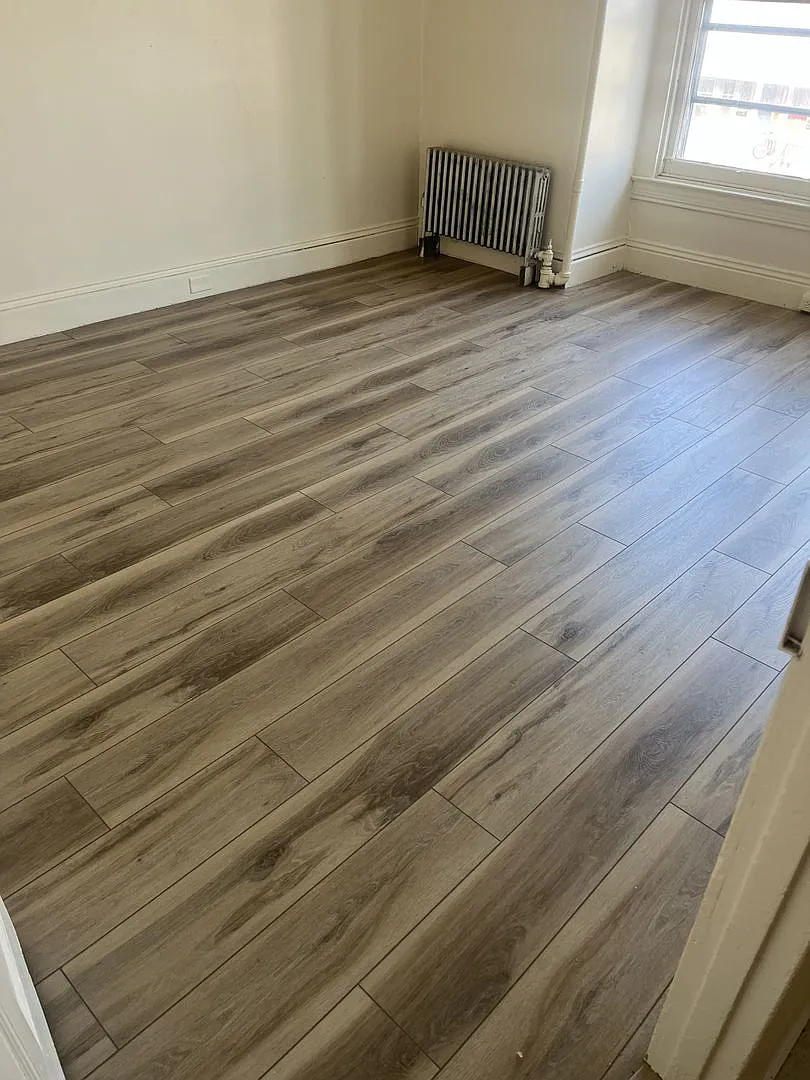272 W. Cottage Place — Photo 2