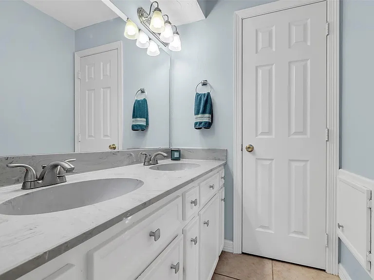 24102 Northcrest Dr — Photo 14
