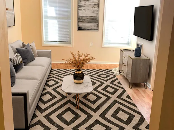 2020 W 21st Pl APT 1F, Chicago, IL 60608