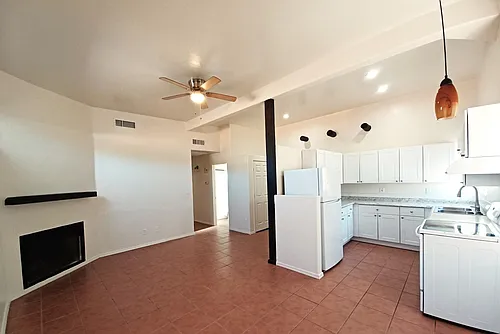 2727 N Flanwill Blvd #4 Photo 1