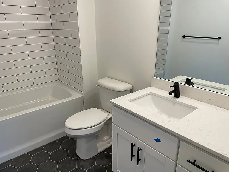 103 E 3rd St. - The Hayden — Photo 14
