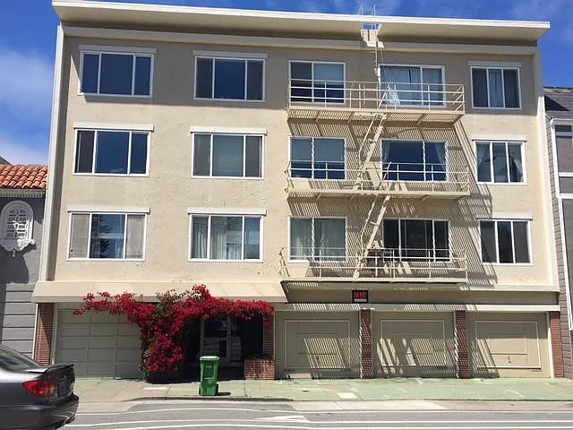 1640 Bay St #105 — Photo 6