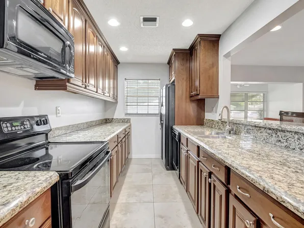 14580 Canalview Drive #B, Delray Beach, FL 33484