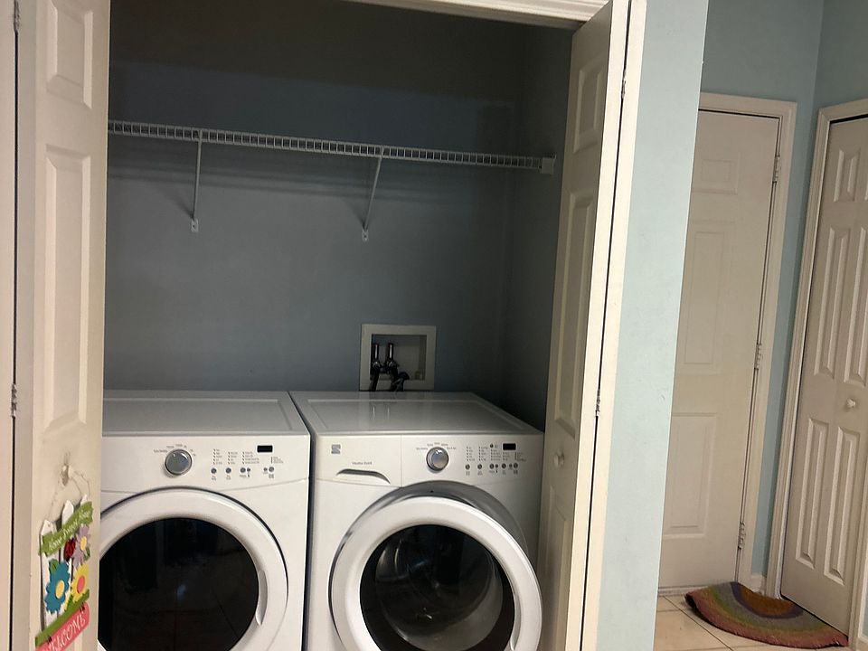 1st image of 918 Southern Creek Dr