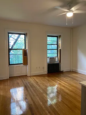 Rented by Georgine Podhorsky, LREB | media 5