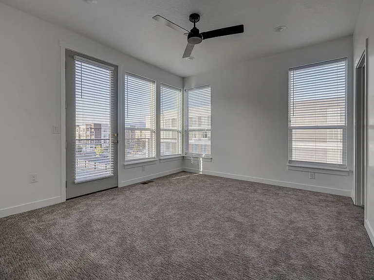 13601 S 600 W — Photo 52