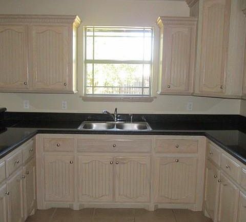 5th image of 2213 Llano Molano Ln