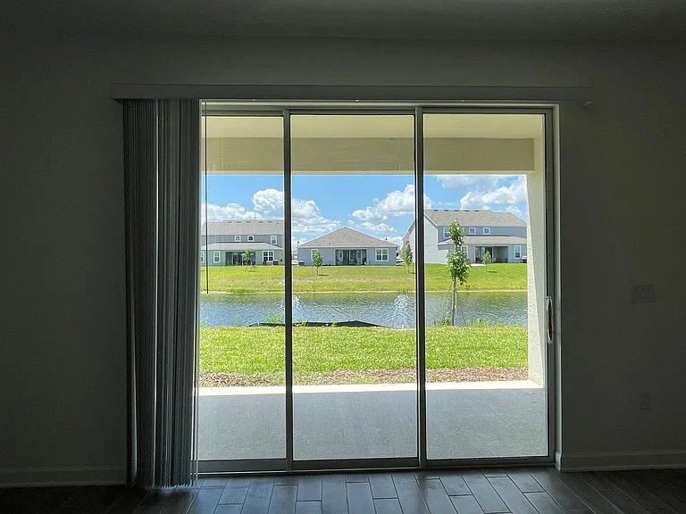 5016 Center Ct — Photo 9