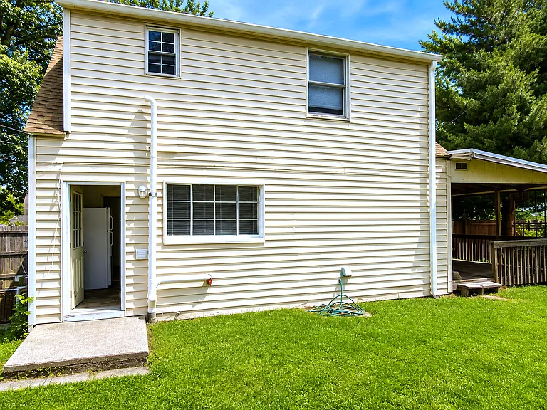 4935 W Legrande Ave — Photo 9