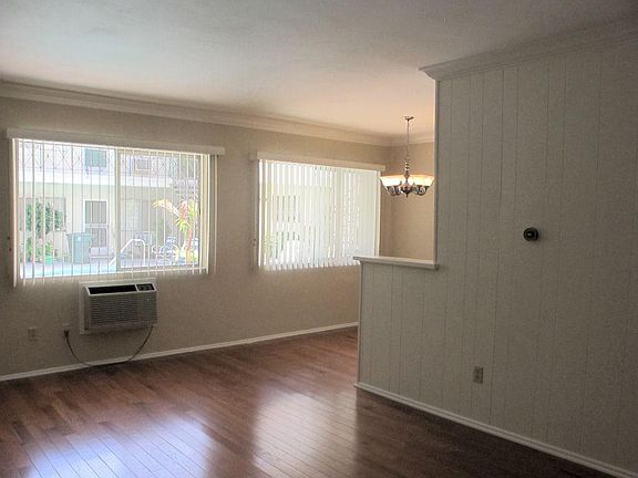 3rd image of 2708 W Clark Ave #3-B