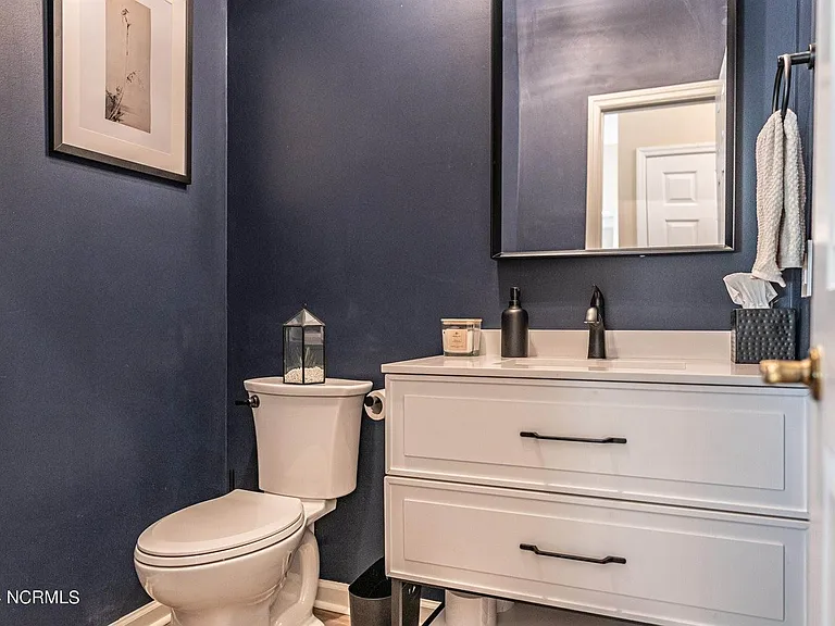 215 Plantation Dr — Photo 30