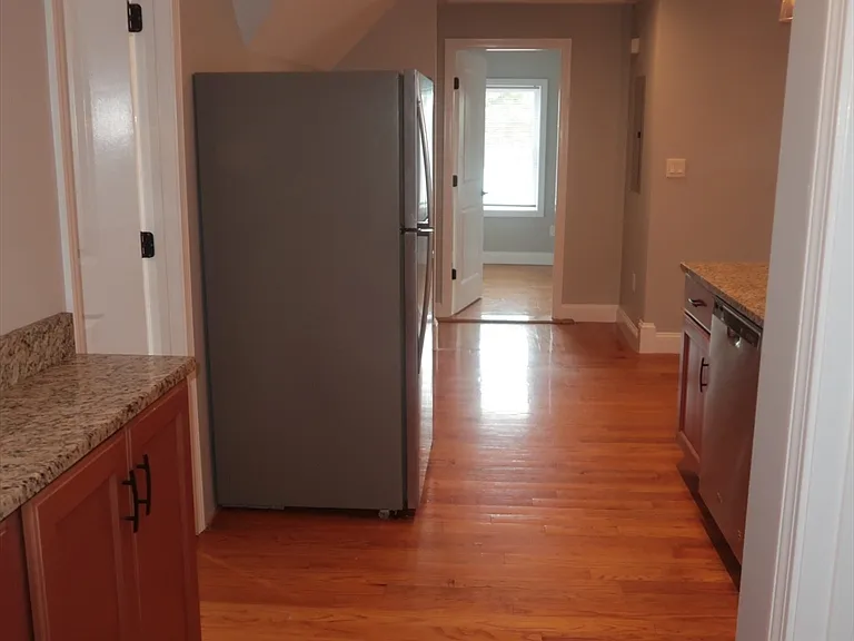 45 Glenwood St #3 — Photo 6