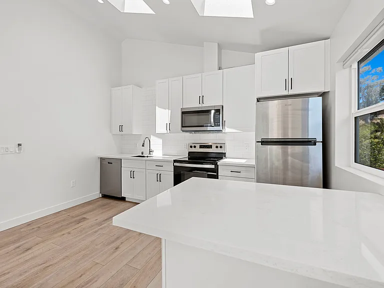 3604 Oleander Dr — Photo 11