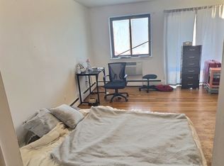 1027 Commonwealth Ave APT 24, Boston, MA 02215