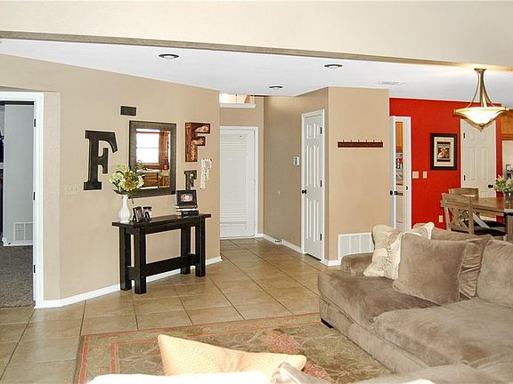 5th image of 841 Auburn Dr