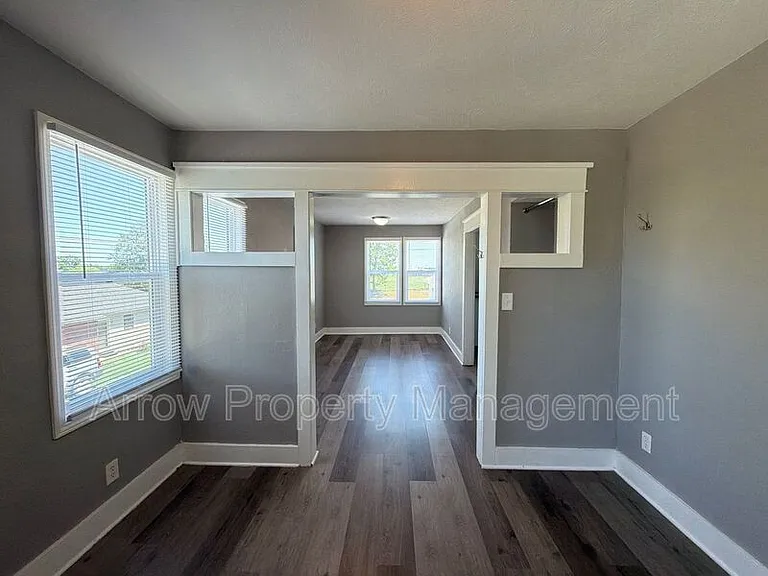 3502 S 51st St #3 — Photo 3