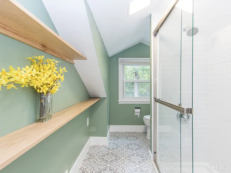 211 New Canaan Rd — Photo 21