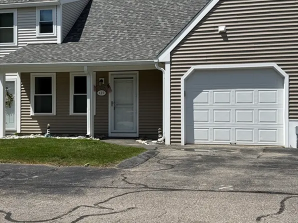47 Old Colony Ln APT 127, Marshfield, MA 02050