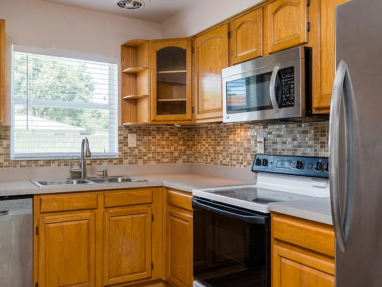 4227 W Bay View Ave — Photo 16