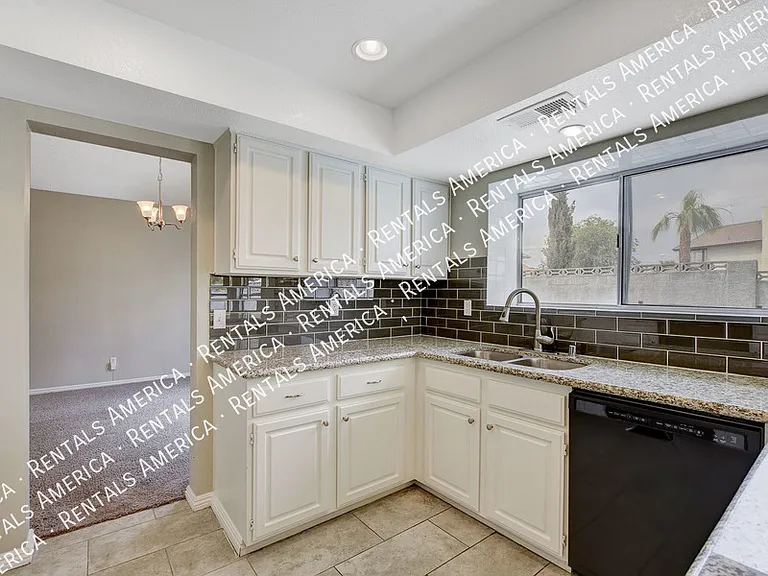 319 Simon Bolivar Dr — Photo 18