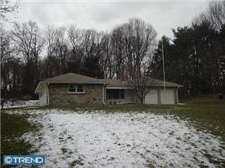 2nd image of 220 Parsons Rd