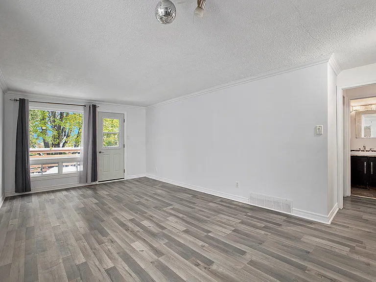 159 Castlefrank Rd #159 — Photo 7