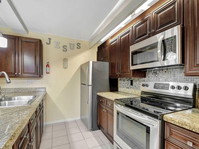 325 Live Oak Lane, Boynton Beach, FL, 33436