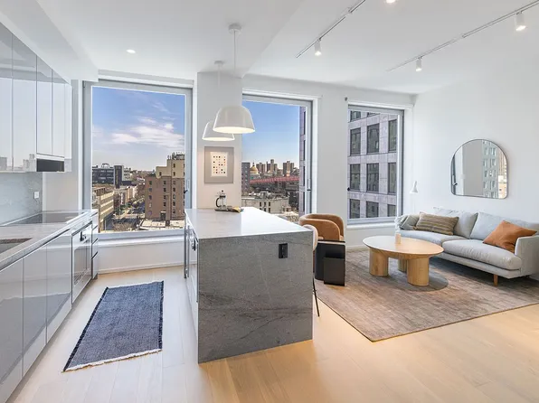 8 S 4th St #14D, Brooklyn, NY 11249