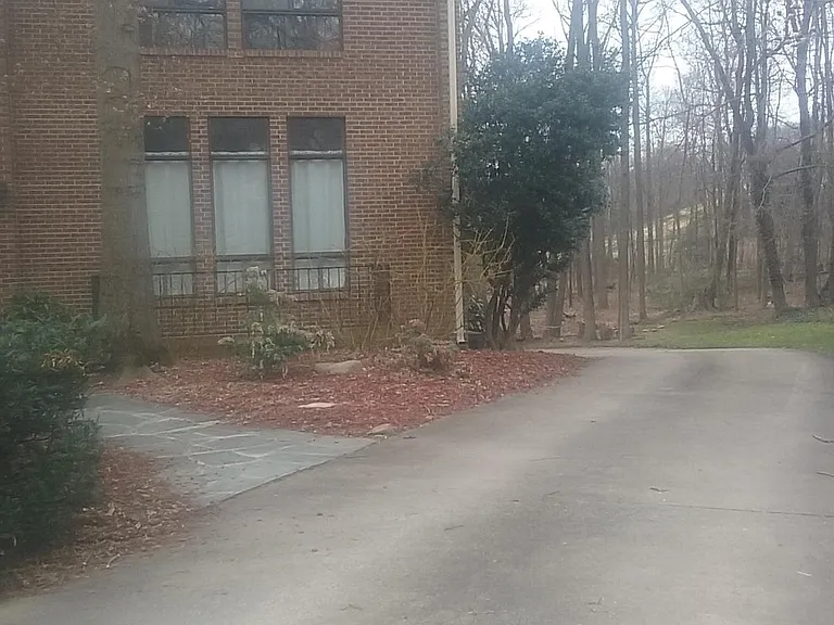 DRIVEWAY TO BACKYARD 2 CAR GARAGE