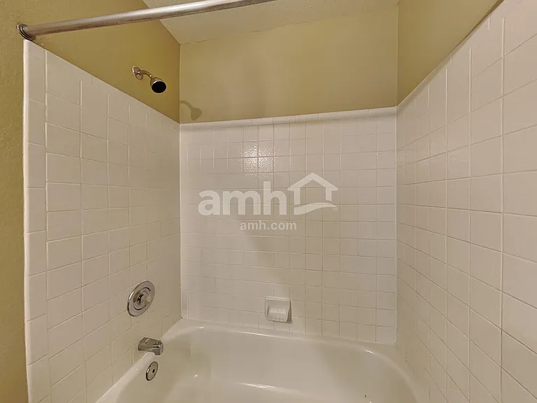2312 E Lockwood St — Photo 15