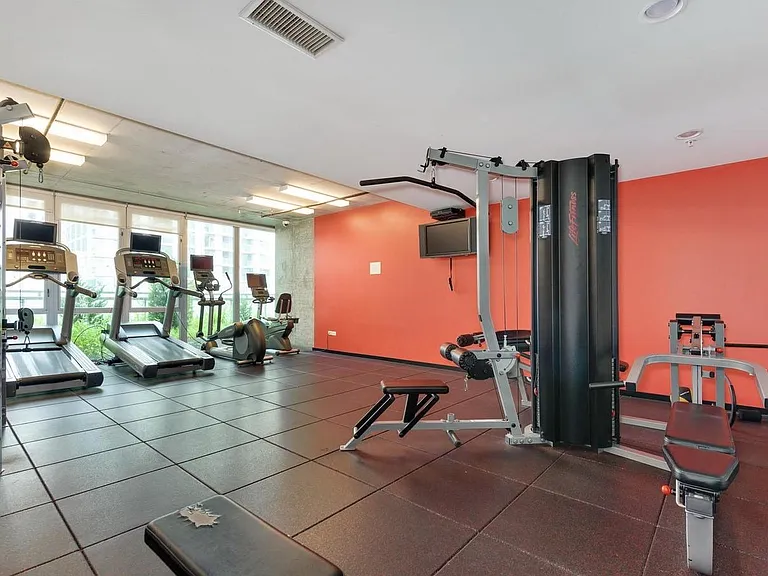 659 W Randolph St #1217 — Photo 23