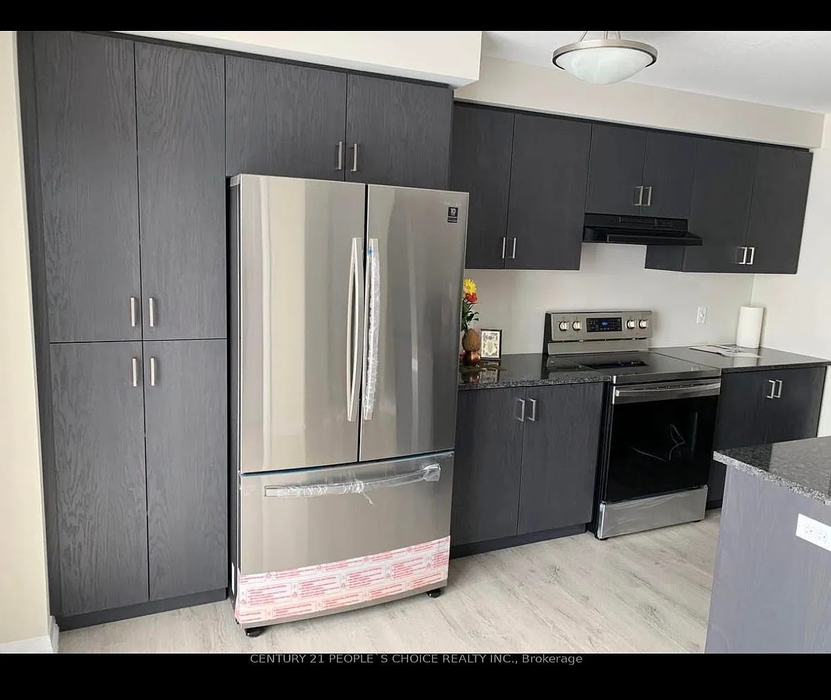 3 bed, $2,900 — Photo 3