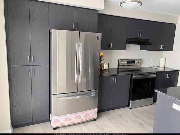 3rd image of 92 Monarch Woods Dr