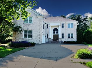 7655 Sedge Ct, Gurnee, IL 60031