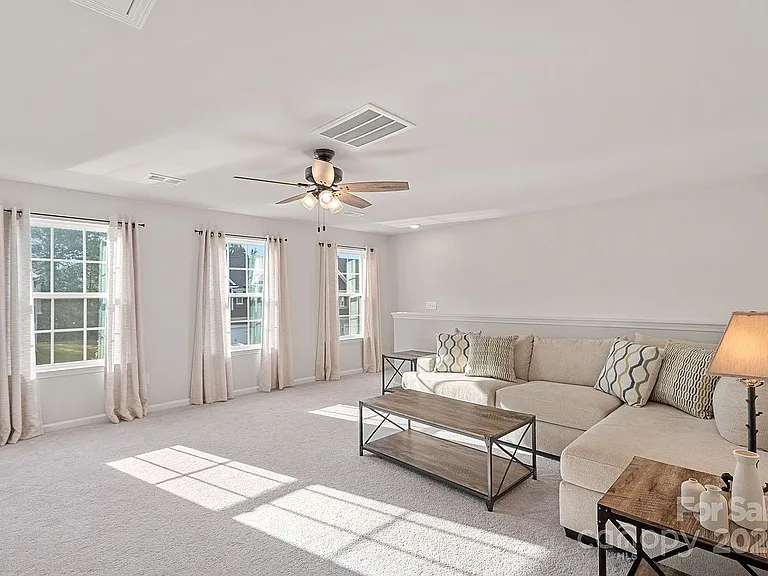 4041 Whipcord Dr — Photo 4