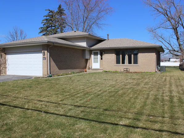 4432 143rd St, Crestwood, IL 60418