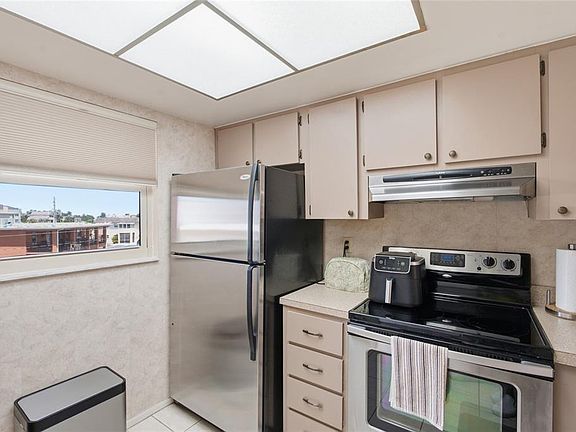 5th image of 175 116TH AVENUE #206