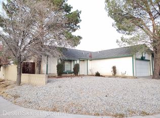821 Trixis Ave, Lancaster, CA 93534